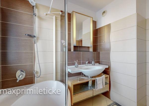 Na prenájom veľký 3-izb byt – Ružinov, 2 balkóny, svetla a priestoru na rozdávanie