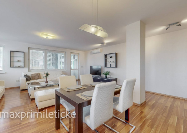 Na prenájom veľký 3-izb byt – Ružinov, 2 balkóny, svetla a priestoru na rozdávanie