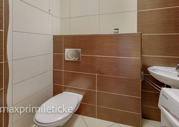 Na prenájom veľký 3-izb byt – Ružinov, 2 balkóny, svetla a priestoru na rozdávanie