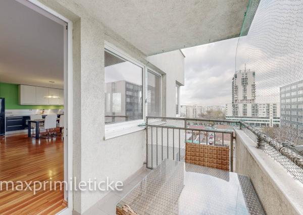 Na prenájom veľký 3-izb byt – Ružinov, 2 balkóny, svetla a priestoru na rozdávanie