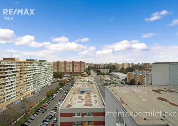 PREDAJ! 2-IZB. BYT - BA V Petržalka - Mlynarovičova ul.