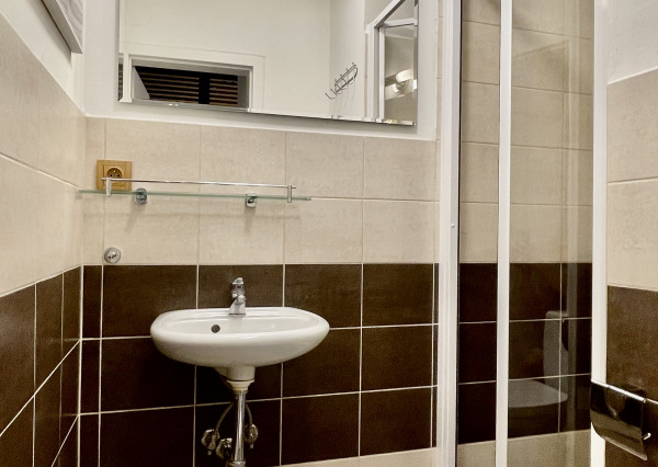 Prenajaté - Na prenájom 2-izb byt v pokojnej časti Podunajských Biskupíc