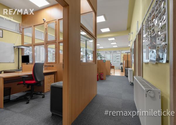 Na prenájom komerčné priestory