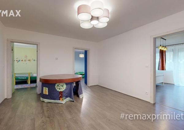 NOVÁ PONUKA - Na predaj priestranný rodinný dom priamo pod lesom