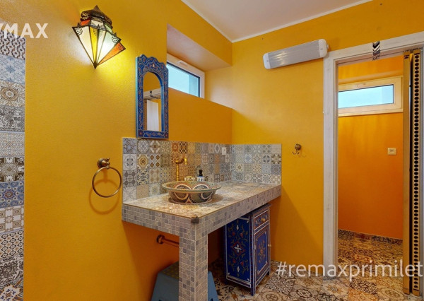 NOVÁ PONUKA - Na predaj priestranný rodinný dom priamo pod lesom