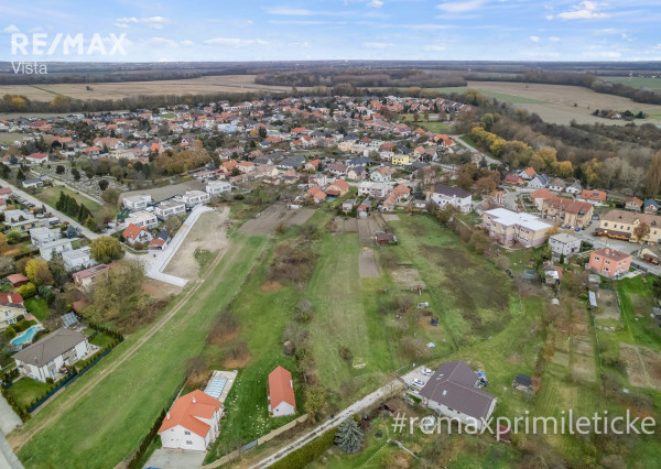 SKVELÁ INVESTÍCIA - PREDAJ - STAVEBNÝ POZEMOK - MALINOVO