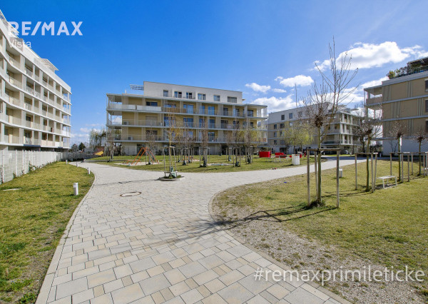 Prenajaté - Na prenájom 3-izb byt v novostavbe Nový Ružinov – 33 m² terasa a garáž