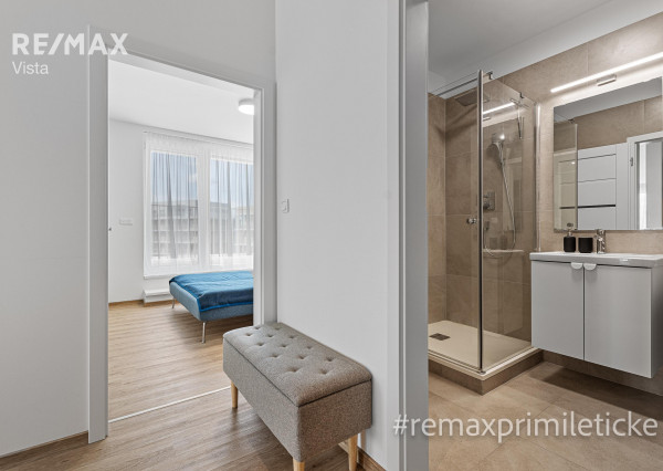 Prenajaté - Na prenájom 3-izb byt v novostavbe Nový Ružinov – 33 m² terasa a garáž