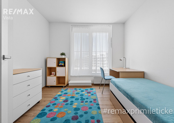 Prenajaté - Na prenájom 3-izb byt v novostavbe Nový Ružinov – 33 m² terasa a garáž