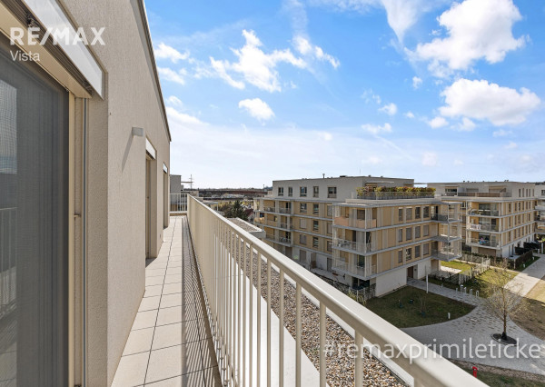 Prenajaté - Na prenájom 3-izb byt v novostavbe Nový Ružinov – 33 m² terasa a garáž