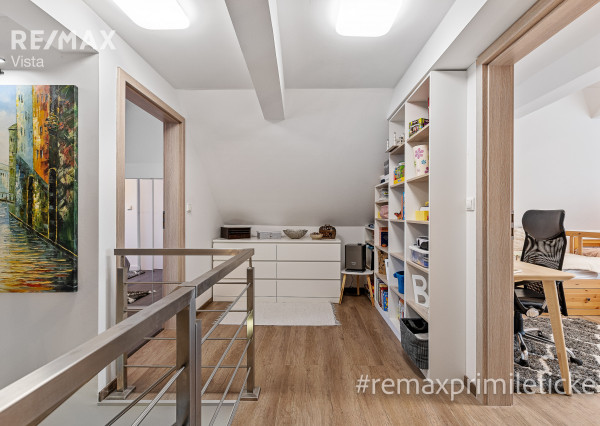 PREDAJ - RODINNÉ BÝVANIE V SÚKROMÍ PRI VODE - NOVOSTAVBA