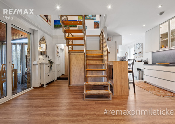 PREDAJ - RODINNÉ BÝVANIE V SÚKROMÍ PRI VODE - NOVOSTAVBA