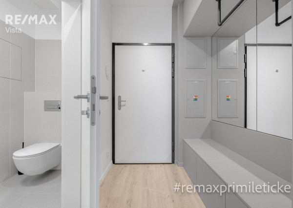 Prenajaté - Na prenájom 1-izbový byt - Slnečnice UNIQ – kompletne zariadený, s terasou a parkovaním