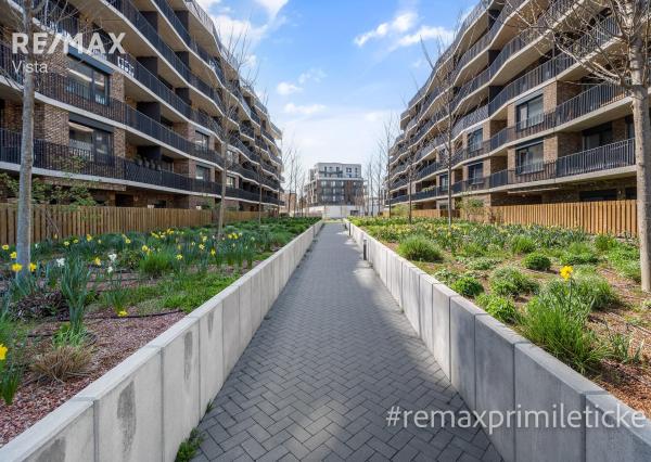 Prenajaté - Na prenájom 1-izbový byt - Slnečnice UNIQ – kompletne zariadený, s terasou a parkovaním