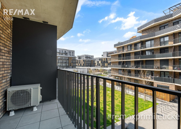 Prenajaté - Na prenájom 1-izbový byt - Slnečnice UNIQ – kompletne zariadený, s terasou a parkovaním