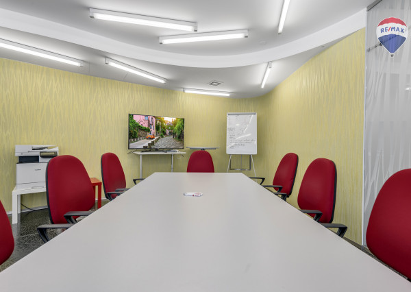 Obchodný priestor 150 m2 v prémiovej lokalite | PRENÁJOM