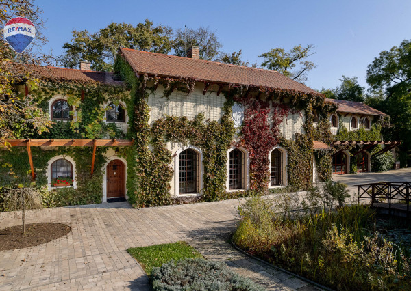 Na predaj exkluzívna usadlosť s nekonečnými možnosťami využitia!