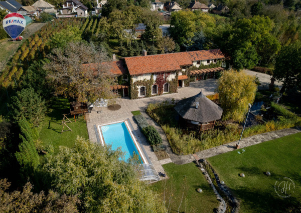 Na predaj exkluzívna usadlosť s nekonečnými možnosťami využitia!