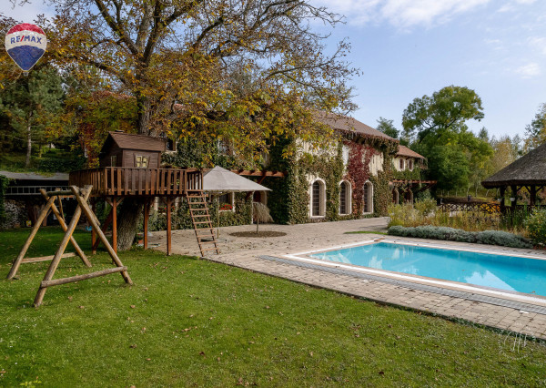 Na predaj exkluzívna usadlosť s nekonečnými možnosťami využitia!