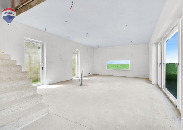 Moderný vidiecky dom v Topoľnici – bývanie i podnikanie v jednom!