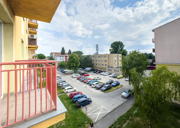 SKVELÉ BÝVANIE ALEBO INVESTÍCIA! - 1i byt - Doležalova ul.