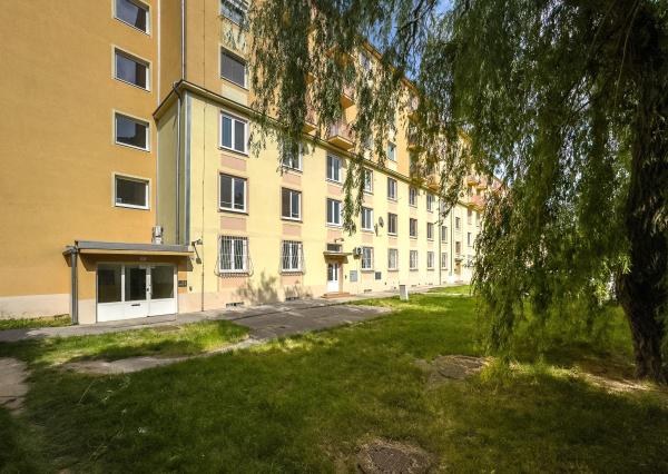 SKVELÉ BÝVANIE ALEBO INVESTÍCIA! - 1i byt - Doležalova ul.