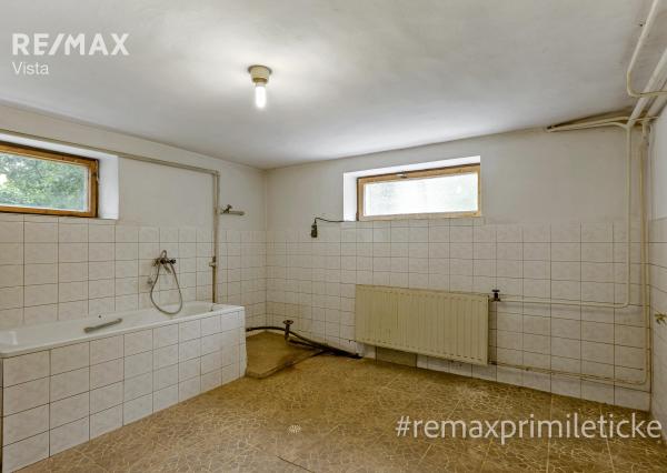 NA PREDAJ rodinný dom nedaleko Nitry