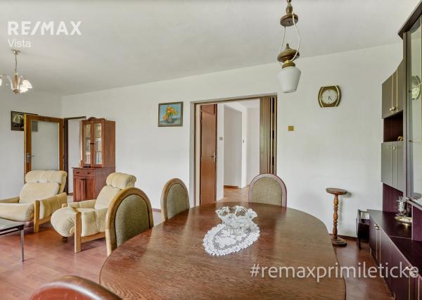 NA PREDAJ rodinný dom nedaleko Nitry