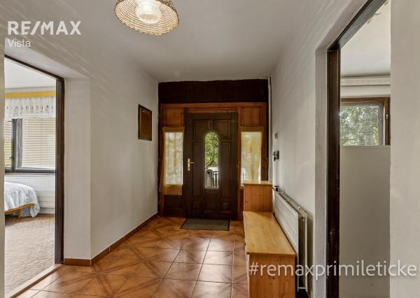 NA PREDAJ rodinný dom nedaleko Nitry