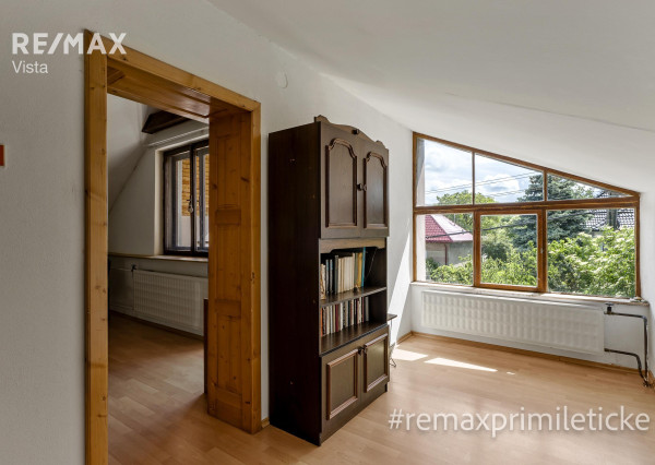 NA PREDAJ rodinný dom nedaleko Nitry