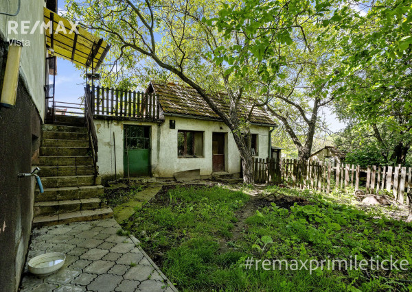 NA PREDAJ rodinný dom nedaleko Nitry