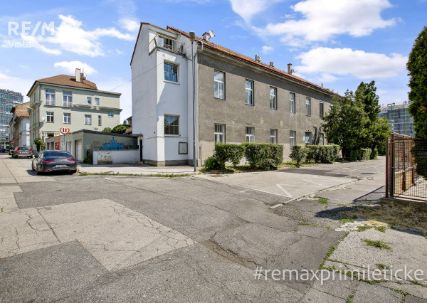 PREDAJ - 3i byt - STARÉ MESTO - Čajkovského ul.