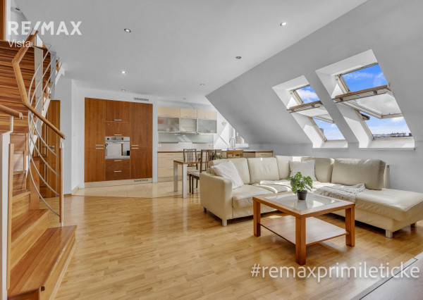 NA PREDAJ 3-izbový mezanín v Starom Meste pod hradom