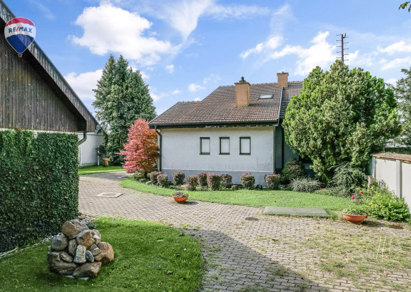 RODINNÝ DOM S VEĽKORYSÝM POZEMKOM 2987 m² – PÁC PRI CÍFERI