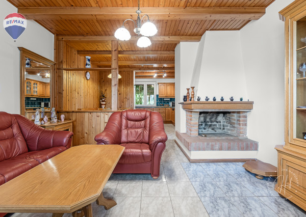 RODINNÝ DOM S VEĽKORYSÝM POZEMKOM 2987 m² – PÁC PRI CÍFERI