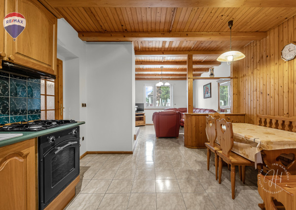 RODINNÝ DOM S VEĽKORYSÝM POZEMKOM 2987 m² – PÁC PRI CÍFERI