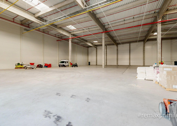 MODERNÝ LOGISTICKO-VÝROBNÝ AREÁL S VÝNIMOČNOU DOSTUPNOSŤOU