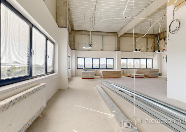 MODERNÝ LOGISTICKO-VÝROBNÝ AREÁL S VÝNIMOČNOU DOSTUPNOSŤOU