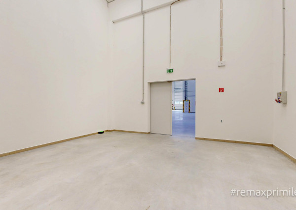 MODERNÝ LOGISTICKO-VÝROBNÝ AREÁL S VÝNIMOČNOU DOSTUPNOSŤOU