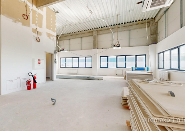 MODERNÝ LOGISTICKO-VÝROBNÝ AREÁL S VÝNIMOČNOU DOSTUPNOSŤOU