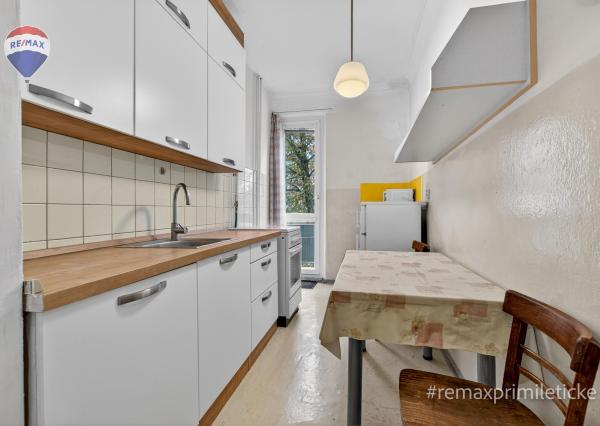 NA PREDAJ 1-izbový byt na Trenčianskej ulici