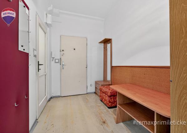 NA PREDAJ 1-izbový byt na Trenčianskej ulici