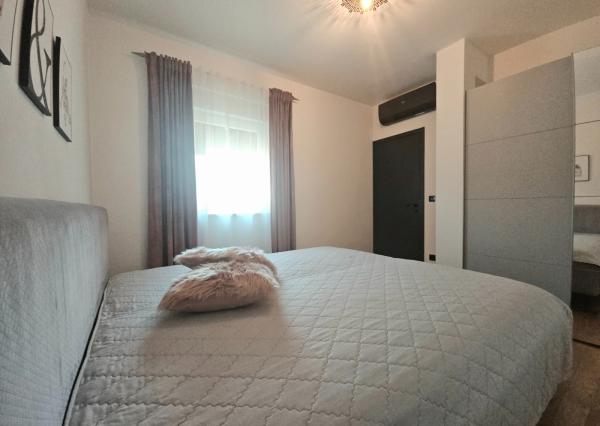 4-izbový / 3-spálňový apartmán v Brodarica, Šibenik - Chorvátsko | 135,28 m2