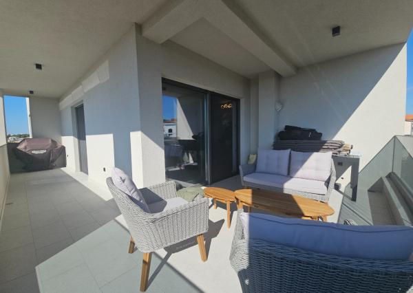 4-izbový / 3-spálňový apartmán v Brodarica, Šibenik - Chorvátsko | 135,28 m2