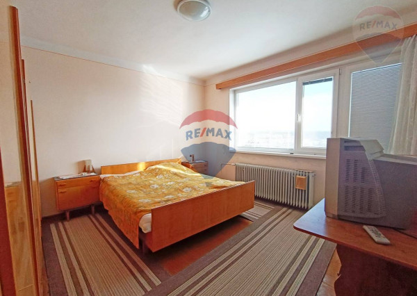 TICHÉ BÝVANIE V SRDCI MALÝCH KARPÁT – 4-IZBOVÝ DOM V DUBOVEJ