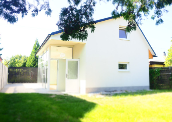 PREDAJ: Chata celoroč. obyv.3-izb.,62m2,poz. 177m2,Súkromie,Zaskl.terasa,Bratislava/Vajnorské jazerá