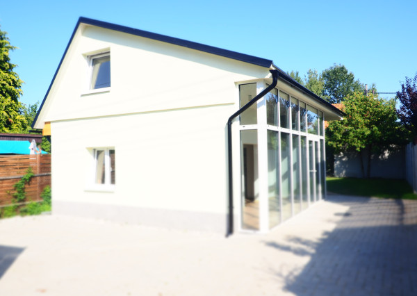 PREDAJ: Chata celoroč. obyv.3-izb.,62m2,poz. 177m2,Súkromie,Zaskl.terasa,Bratislava/Vajnorské jazerá