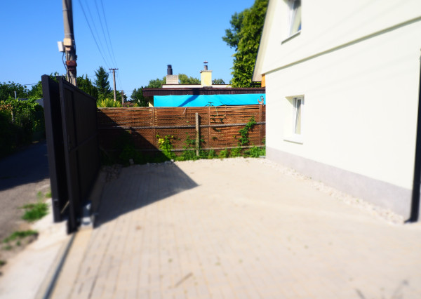 PREDAJ: Chata celoroč. obyv.3-izb.,62m2,poz. 177m2,Súkromie,Zaskl.terasa,Bratislava/Vajnorské jazerá