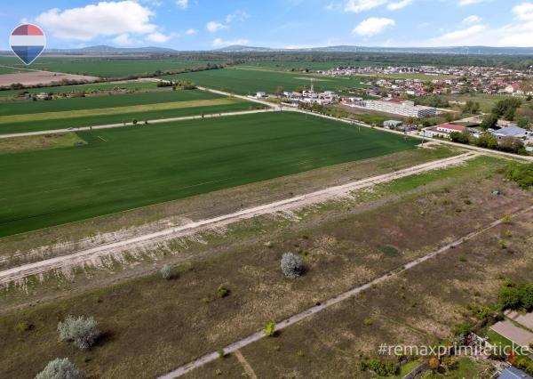 Slnečný pozemok 400 m² – Dolné Kostolné Polia - Čunovo