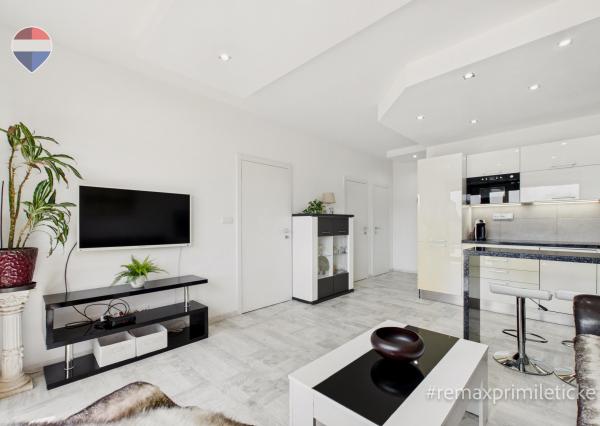 Priestranný 2-izbový byt, 46 m² s terasou a parkovaním